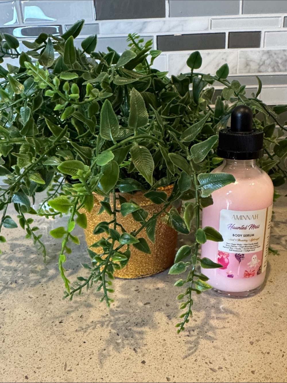 AMINNAH - Haunted Mess Body Serum